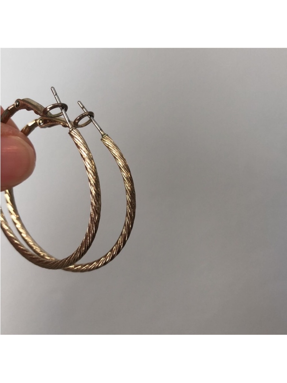 Classic Gold Tone Textured Hoop Earrings 1.5”